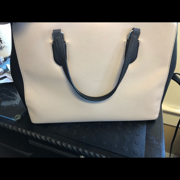 Kate Spade Purse - Picture 7 of 8